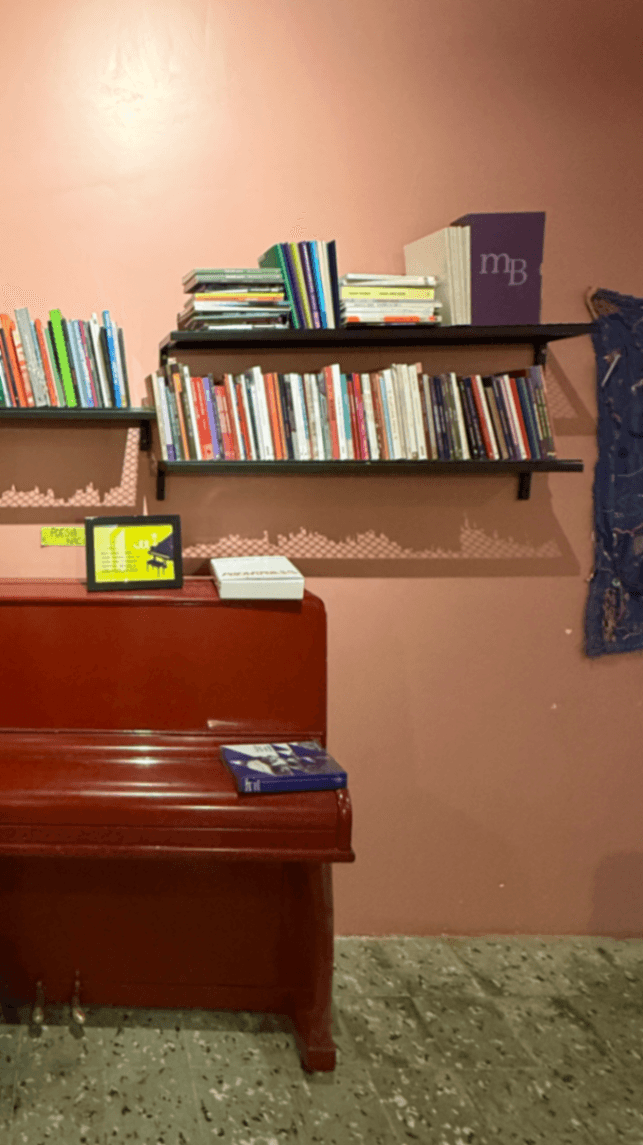 Livraria Candeeiro - Foto 5