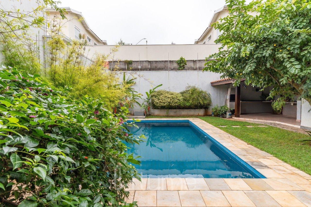 Luz natural e quintal vivo - Foto 17