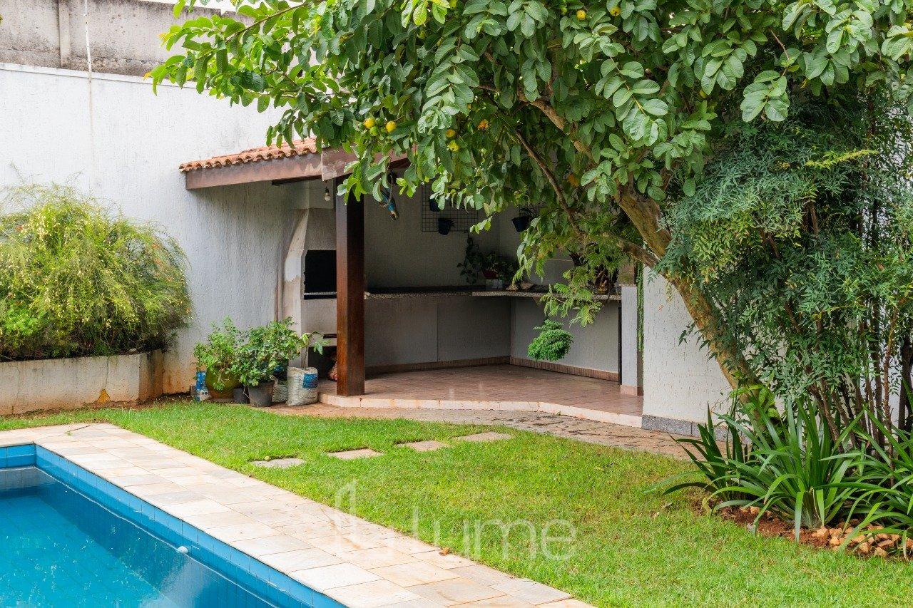 Luz natural e quintal vivo - Foto 18